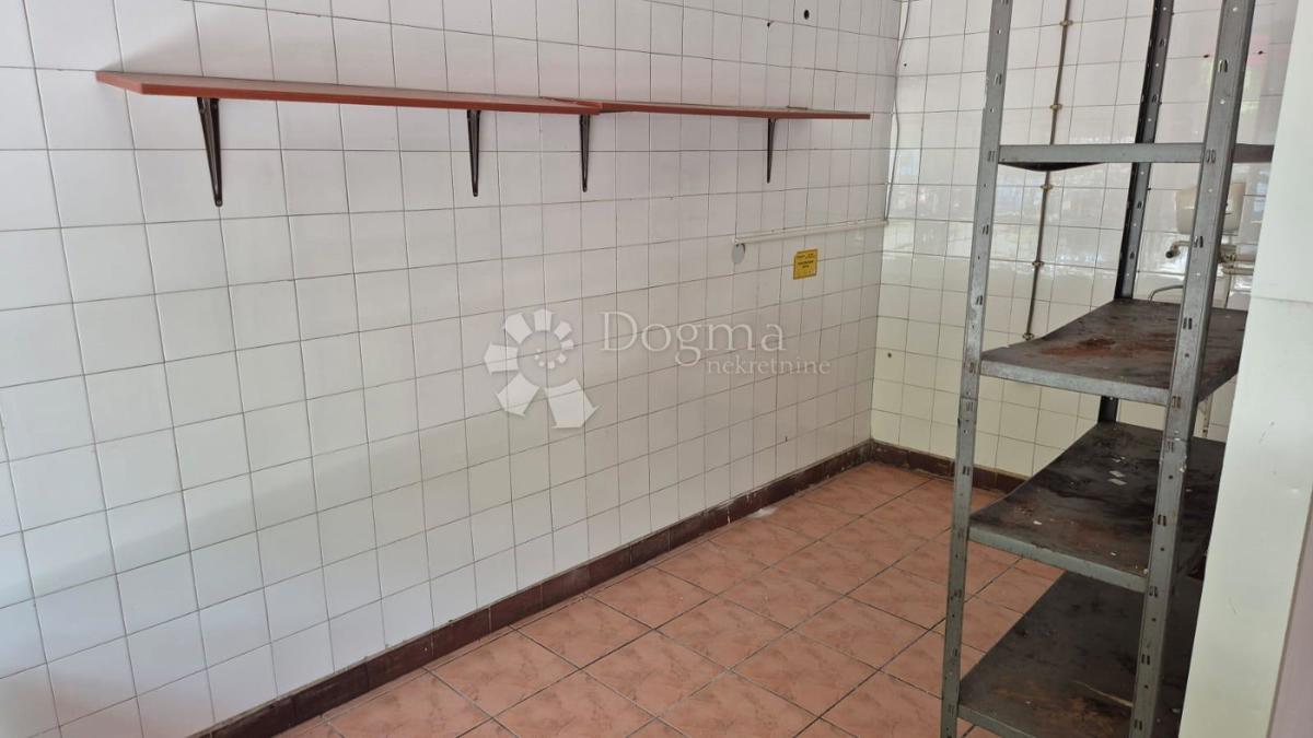 Poslovni prostor Jug II, Osijek, 67,13m2