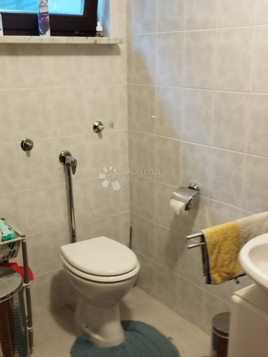 Hiša Ćikovići, Kastav, 140m2