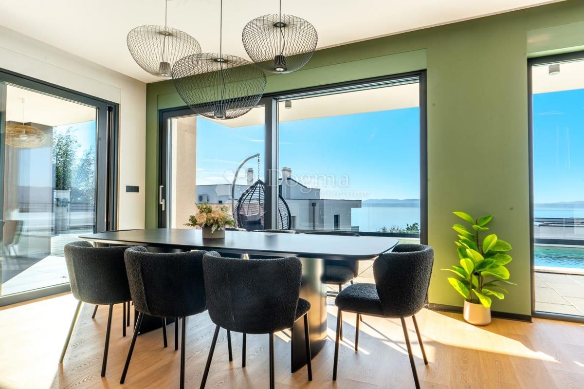 Hiša Dujmići, Kostrena, 295m2