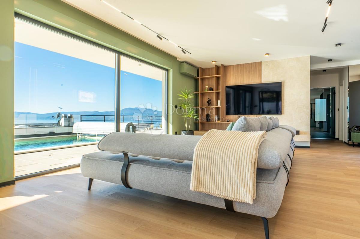 Hiša Dujmići, Kostrena, 295m2