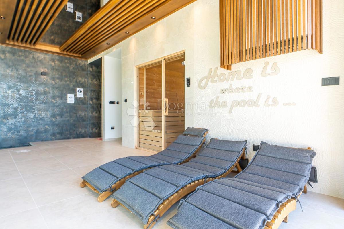 Hiša Dujmići, Kostrena, 295m2