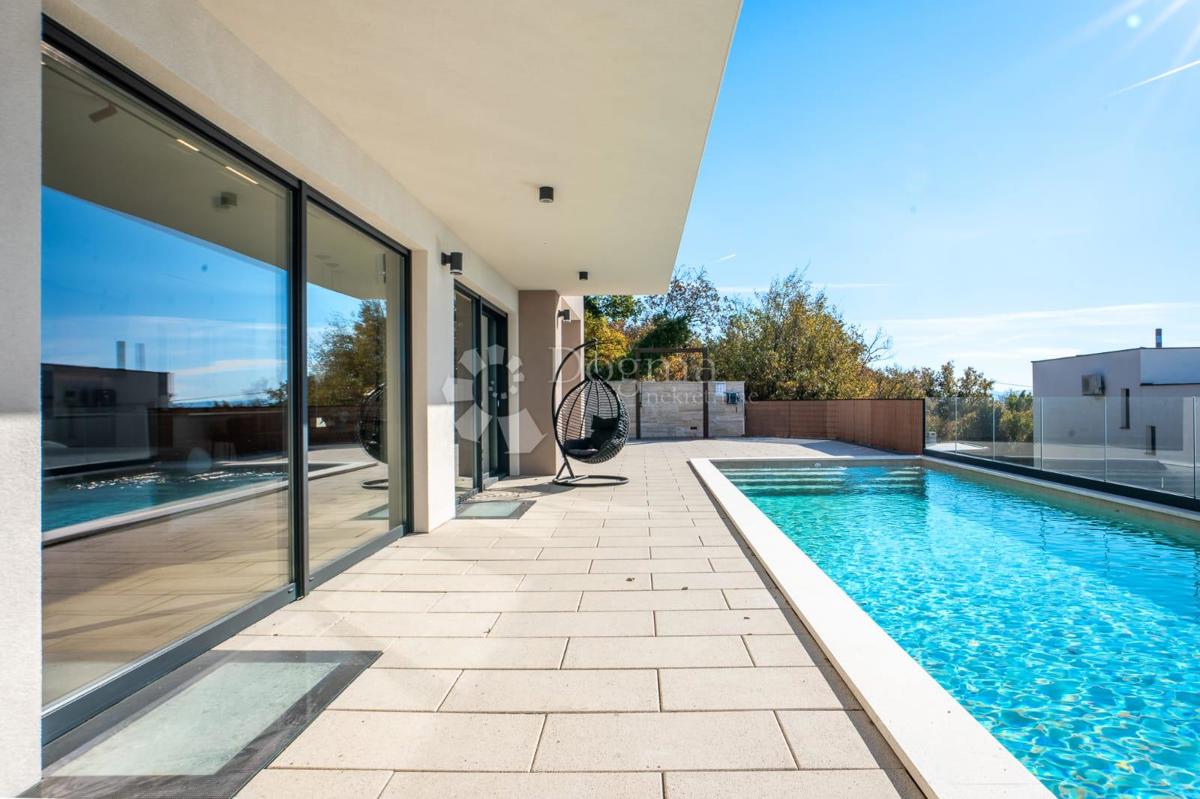 Hiša Dujmići, Kostrena, 295m2