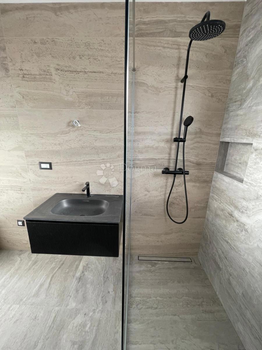 Stanovanje Murter, 91,06m2