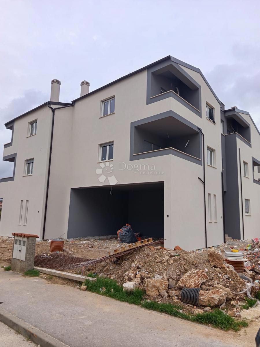 Novogradnja Valdebek 1. nadstropje - 102 m2