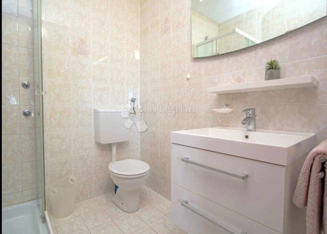 Hiša Tribunj, 548m2