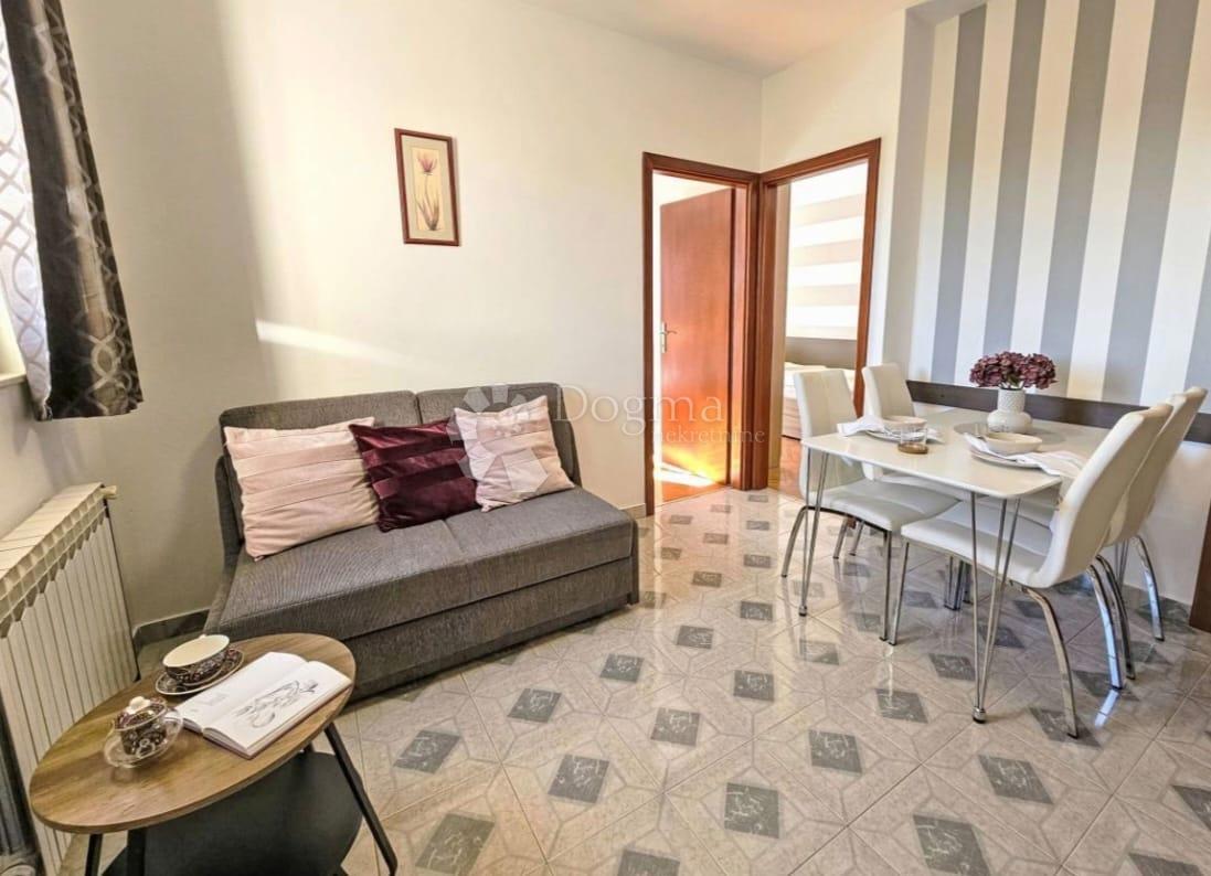 Hiša Tribunj, 548m2