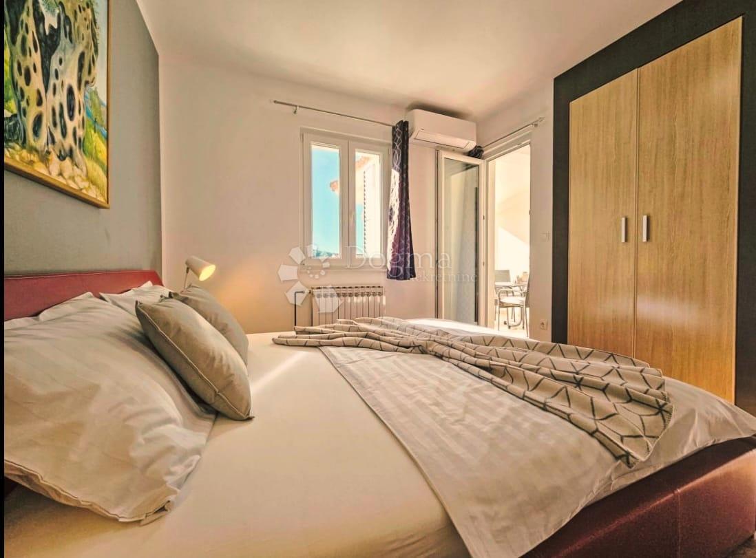 Hiša Tribunj, 548m2