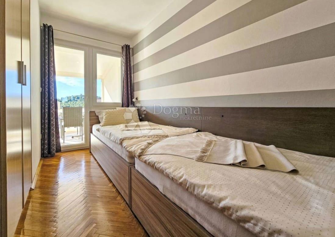 Hiša Tribunj, 548m2