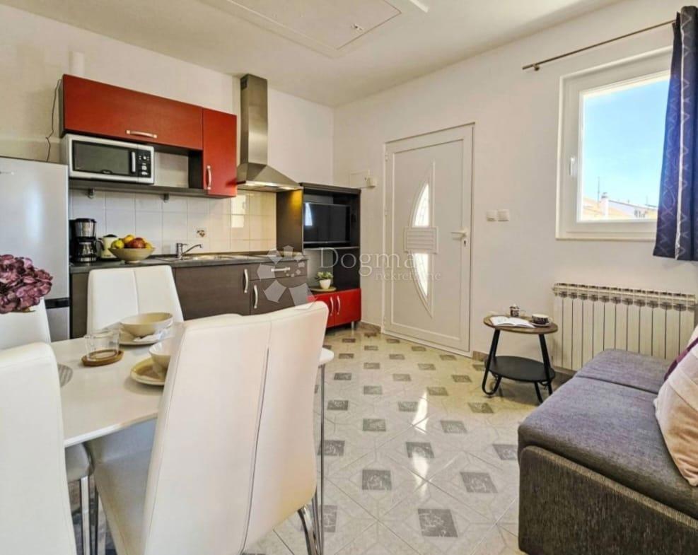 Hiša Tribunj, 548m2