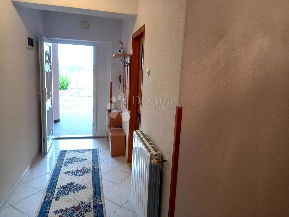 Istra, Labin, vila na mirni lokaciji