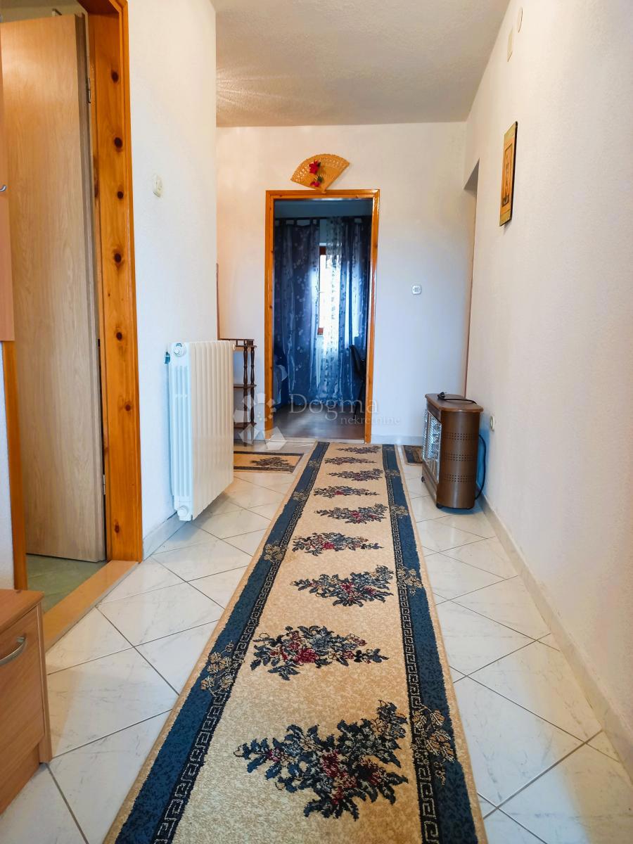 Istra, Labin, vila na mirni lokaciji