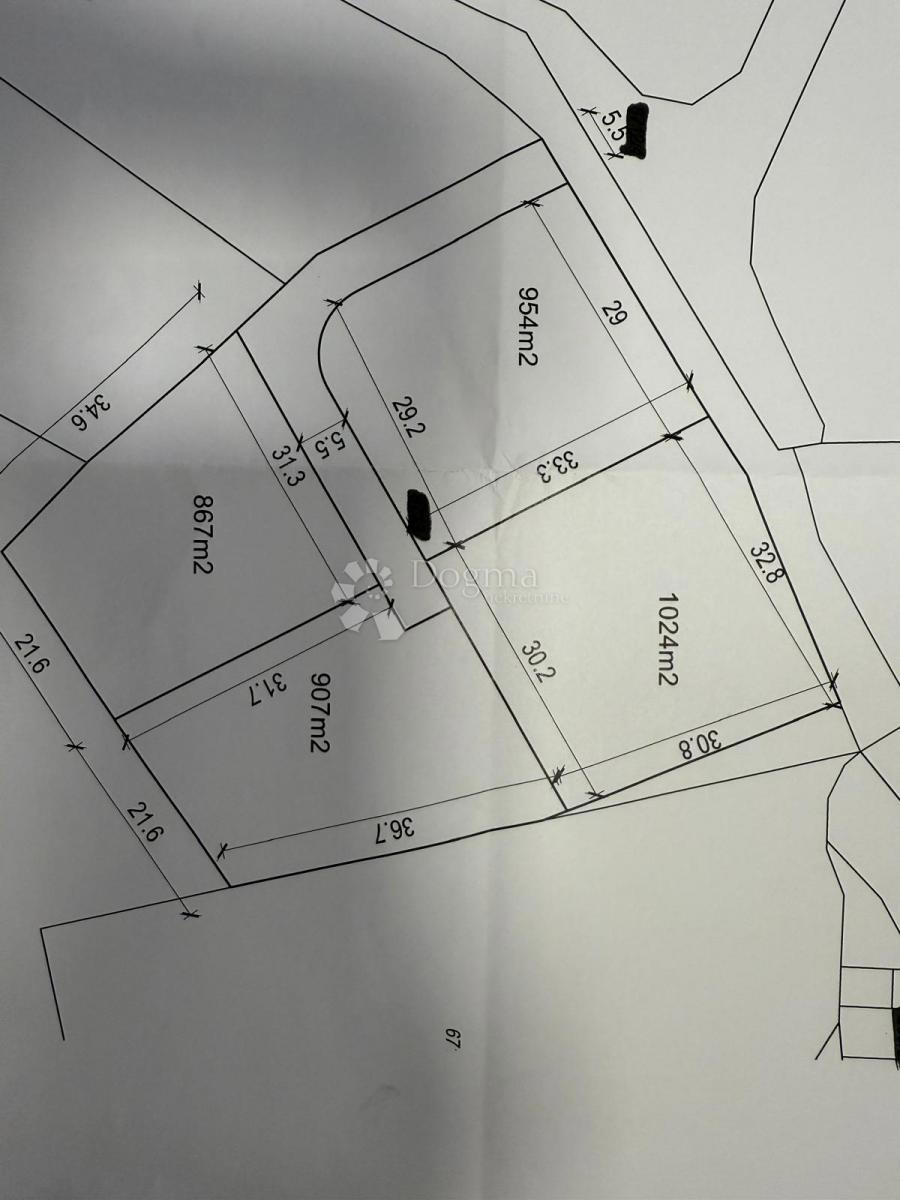 GRADBENO ZEMLJIŠČE V ŽMINJU!