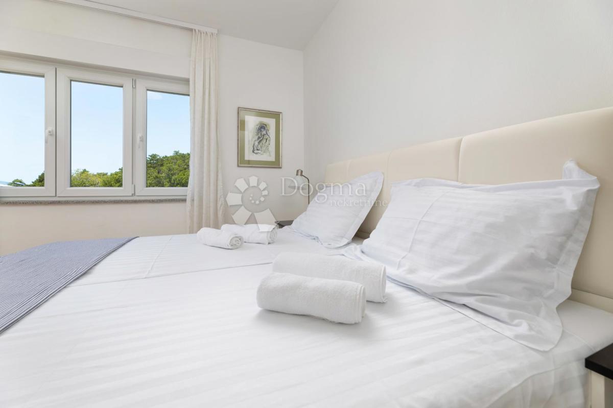 Hiša Povile, Novi Vinodolski, 250m2