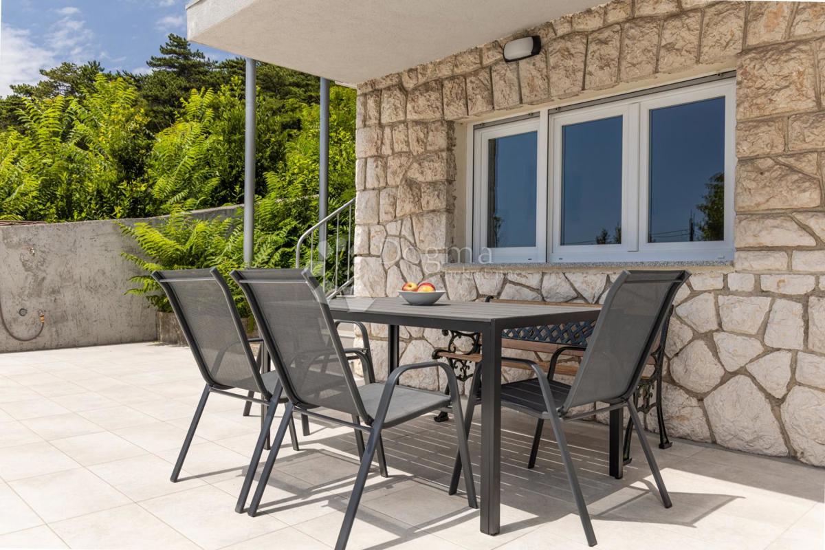 Hiša Povile, Novi Vinodolski, 250m2