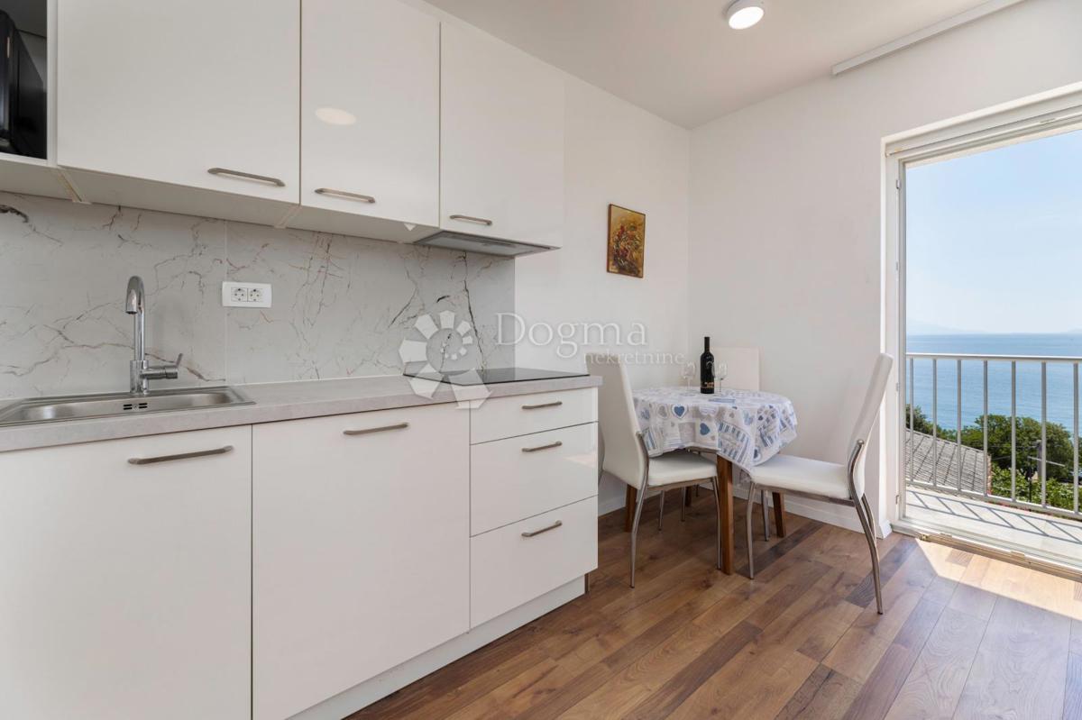 Hiša Povile, Novi Vinodolski, 250m2