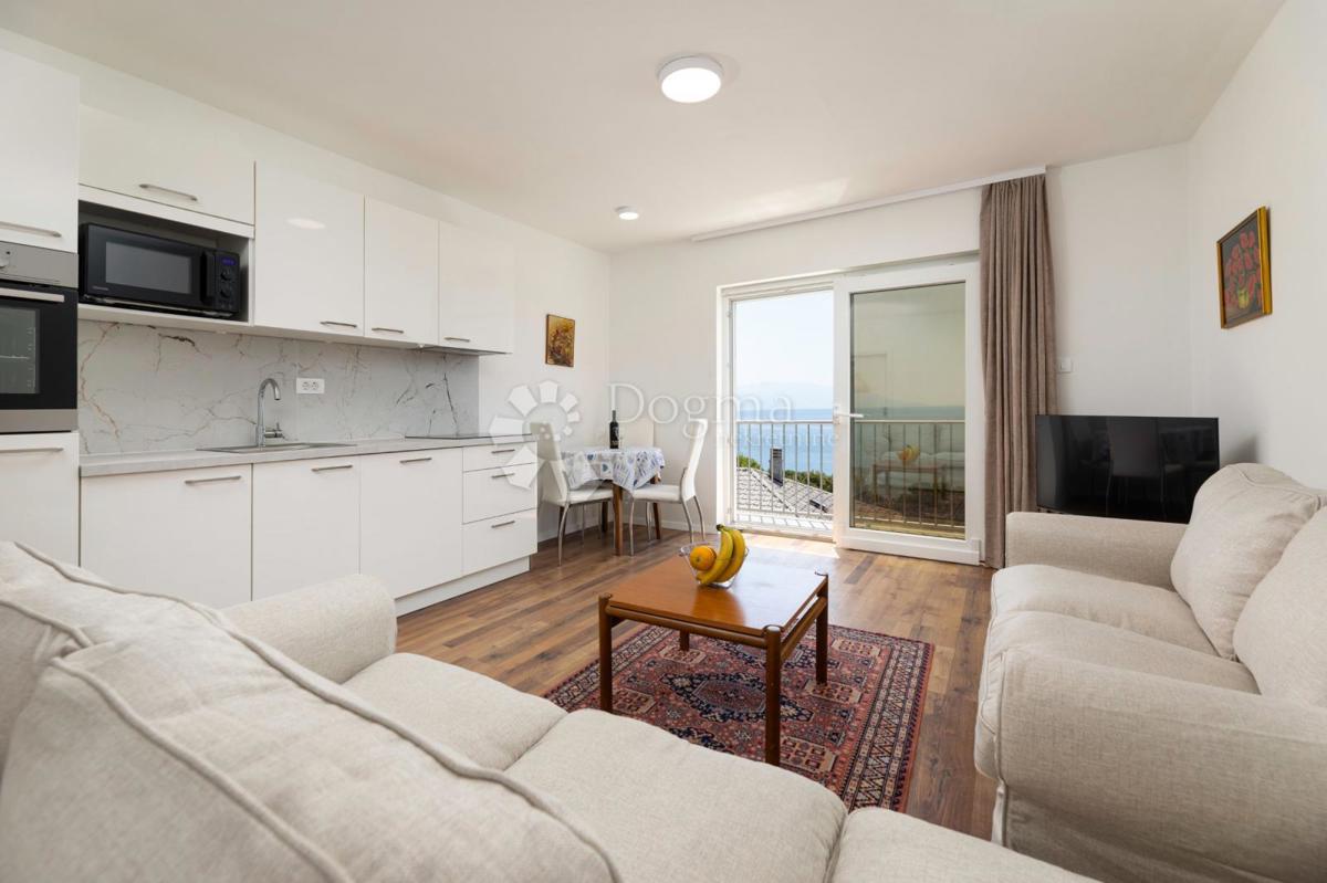 Hiša Povile, Novi Vinodolski, 250m2