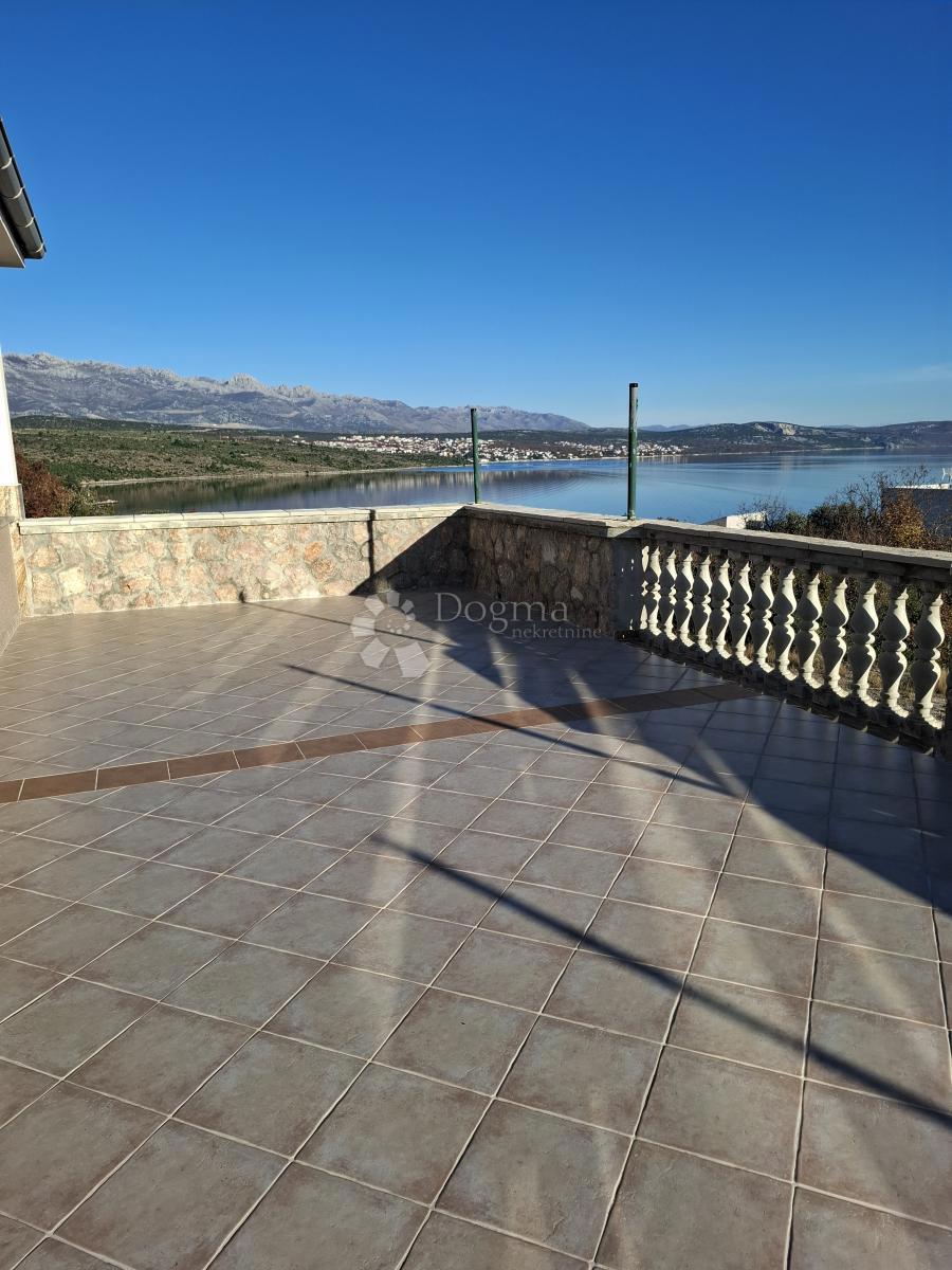 Hiša Posedarje, 500m2