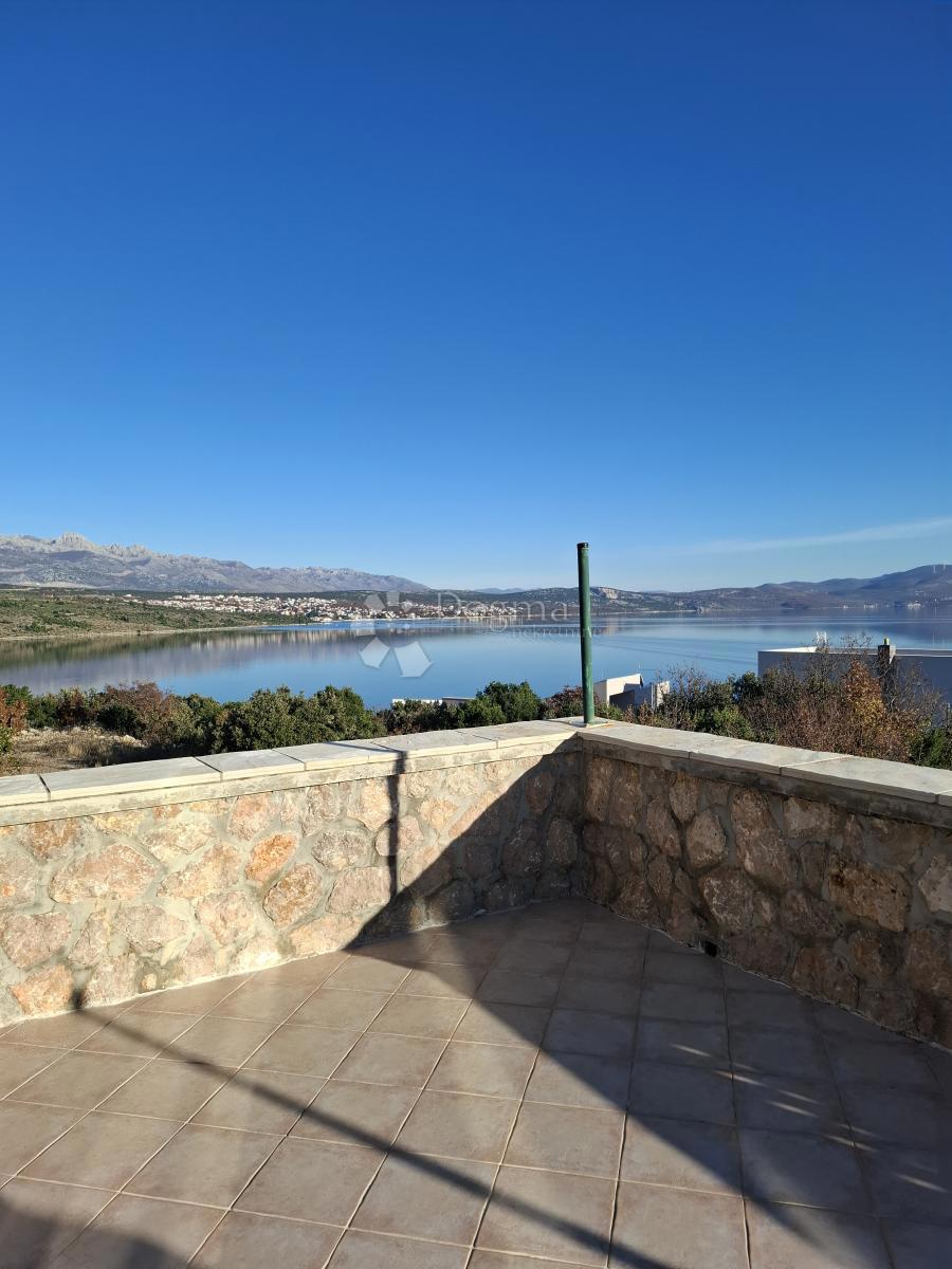 Hiša Posedarje, 500m2