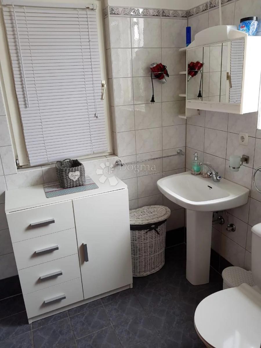 Hiša Jadrija, Šibenik - Okolica, 75m2