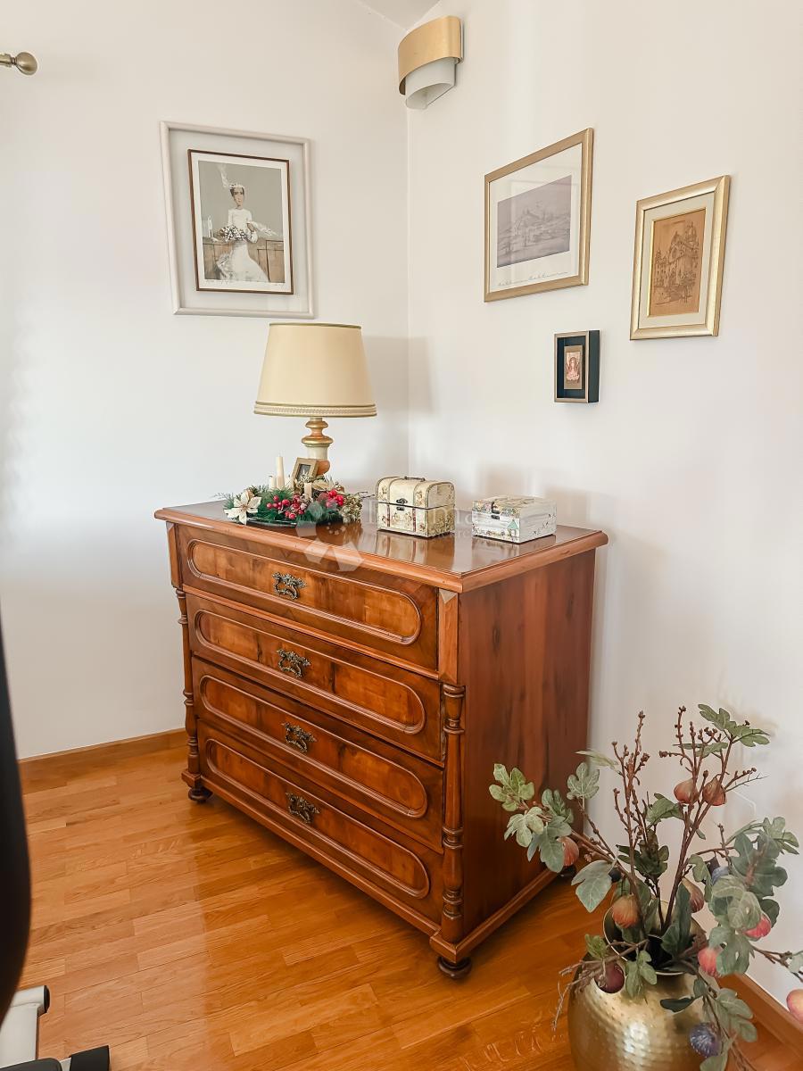 Stanovanje Crnica, Šibenik, 251,93m2