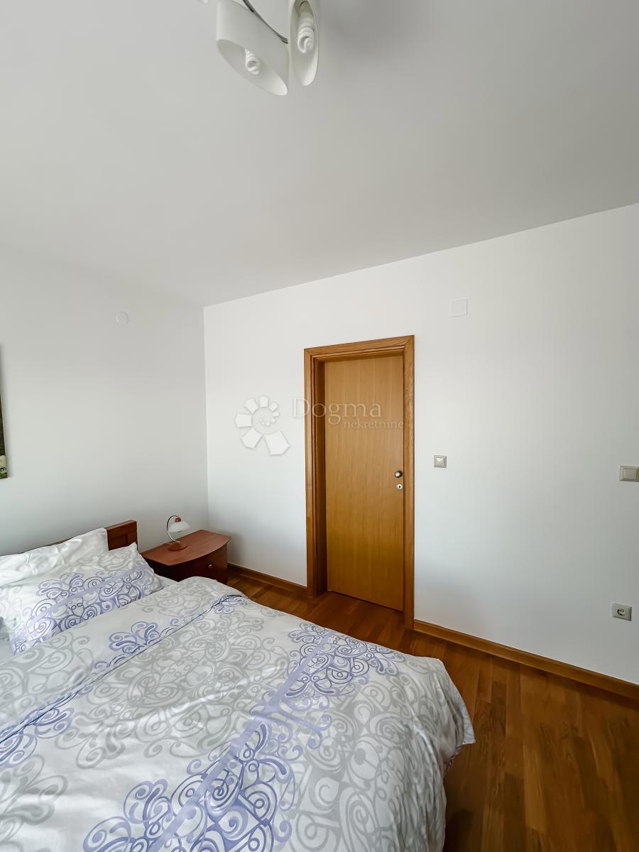 Stanovanje Crnica, Šibenik, 251,93m2