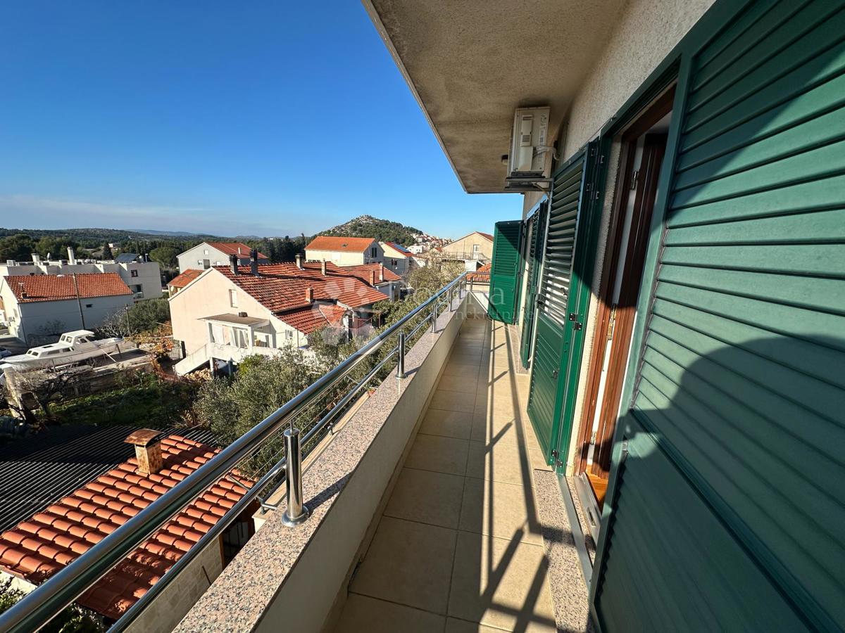 Stanovanje Crnica, Šibenik, 251,93m2