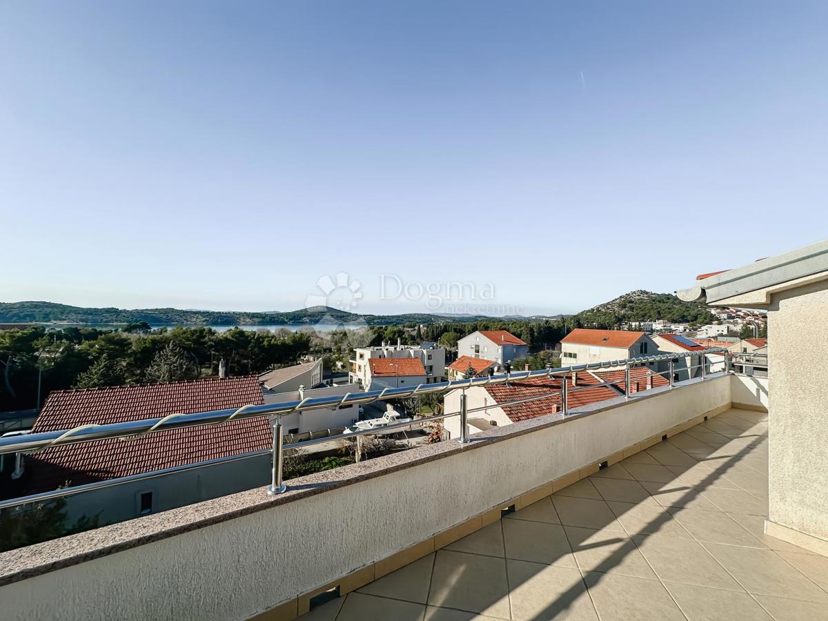 Stanovanje Crnica, Šibenik, 251,93m2