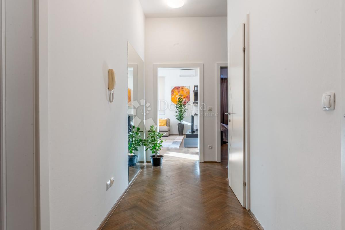 Stanovanje Centar, Rijeka, 66,86m2