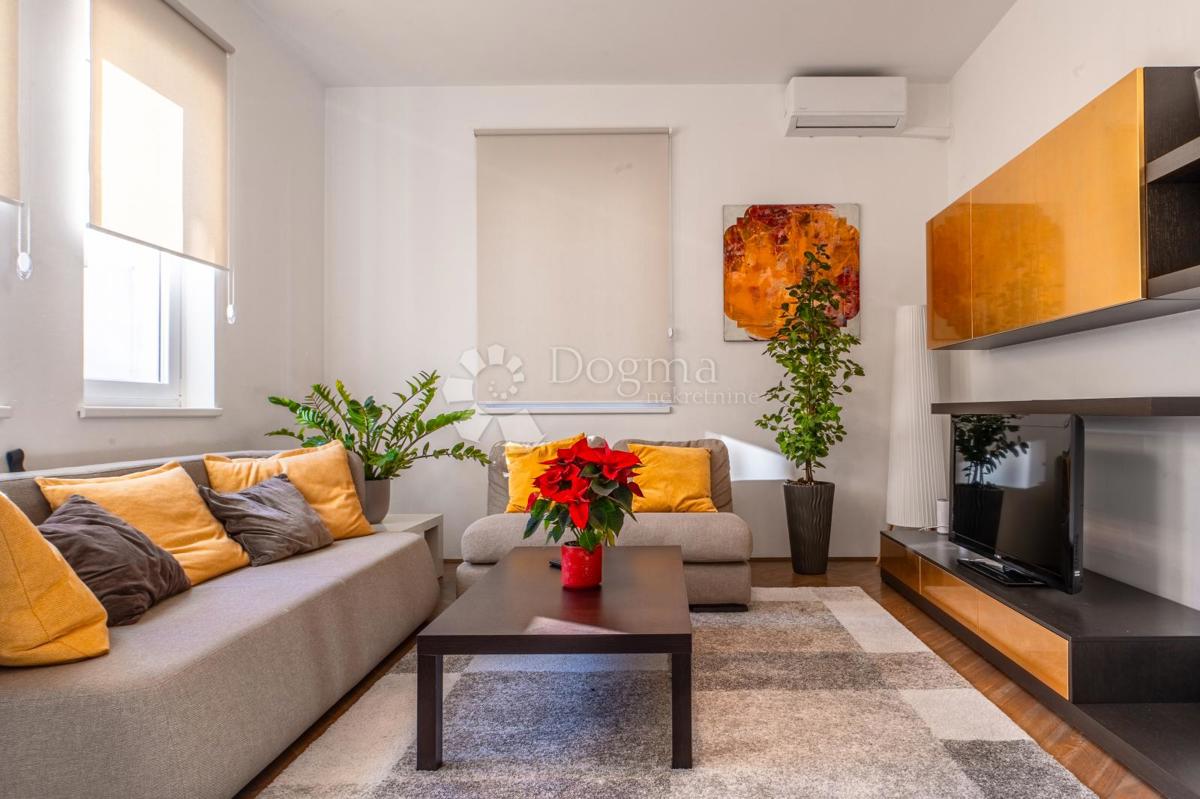 Stanovanje Centar, Rijeka, 66,86m2