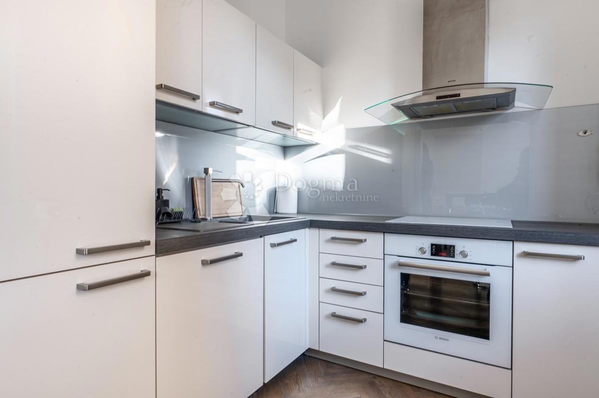 Stanovanje Centar, Rijeka, 66,86m2