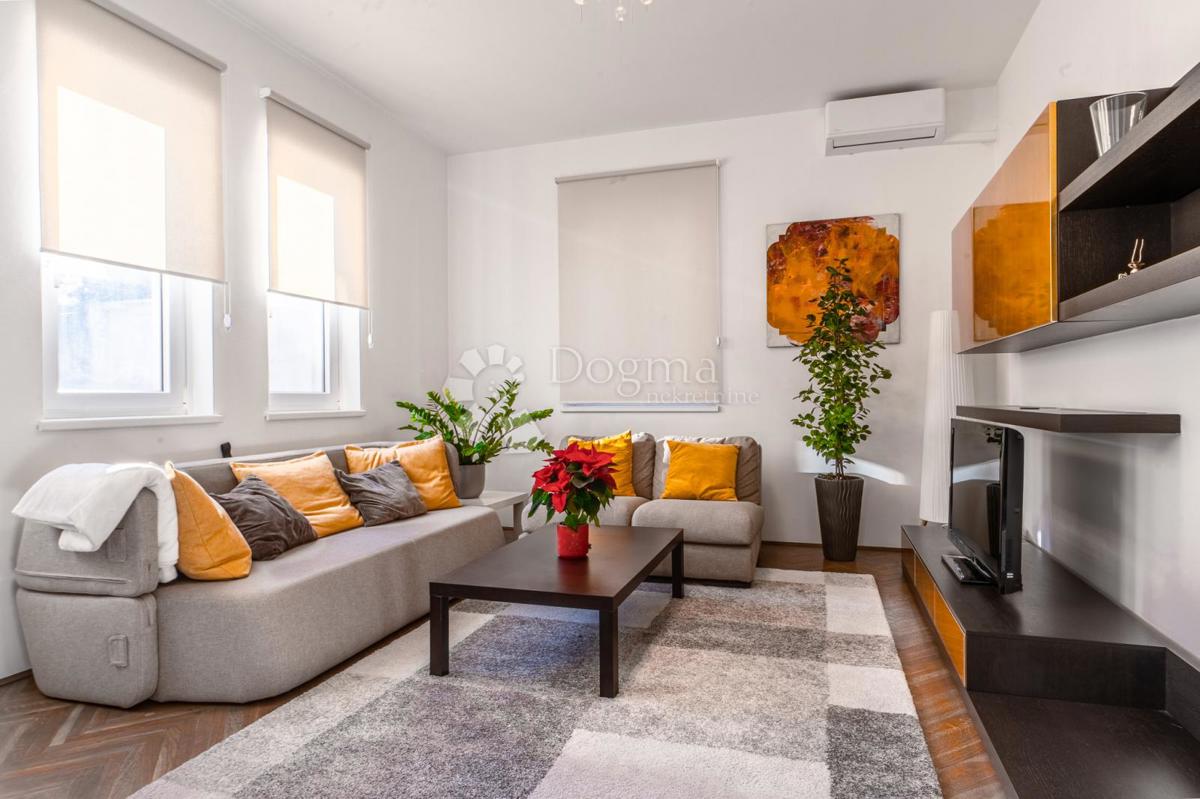 Stanovanje Centar, Rijeka, 66,86m2