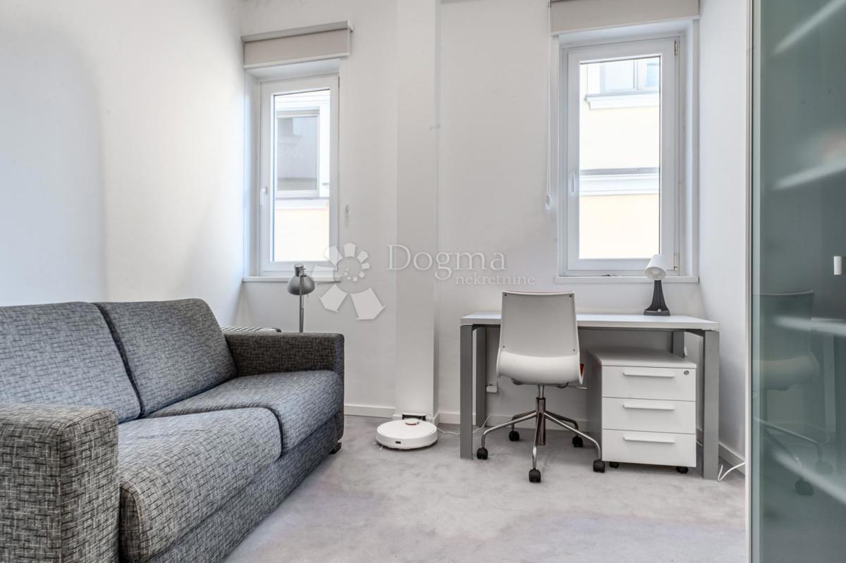 Stanovanje Centar, Rijeka, 66,86m2