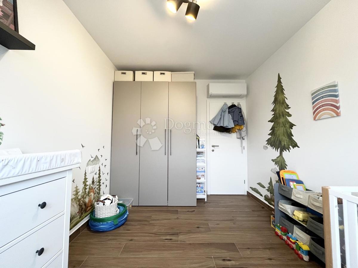 Stanovanje Novigrad, Novigrad, Novigrad, Istarska županija, 82,02m2