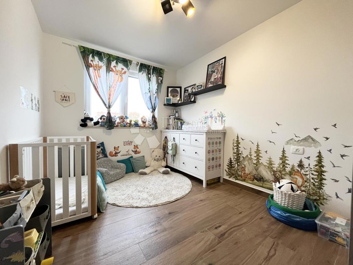 Stanovanje Novigrad, Novigrad, Novigrad, Istarska županija, 82,02m2