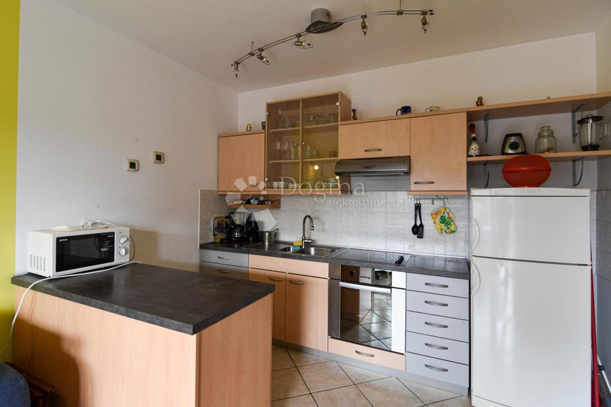 Stanovanje Novigrad, 42m2