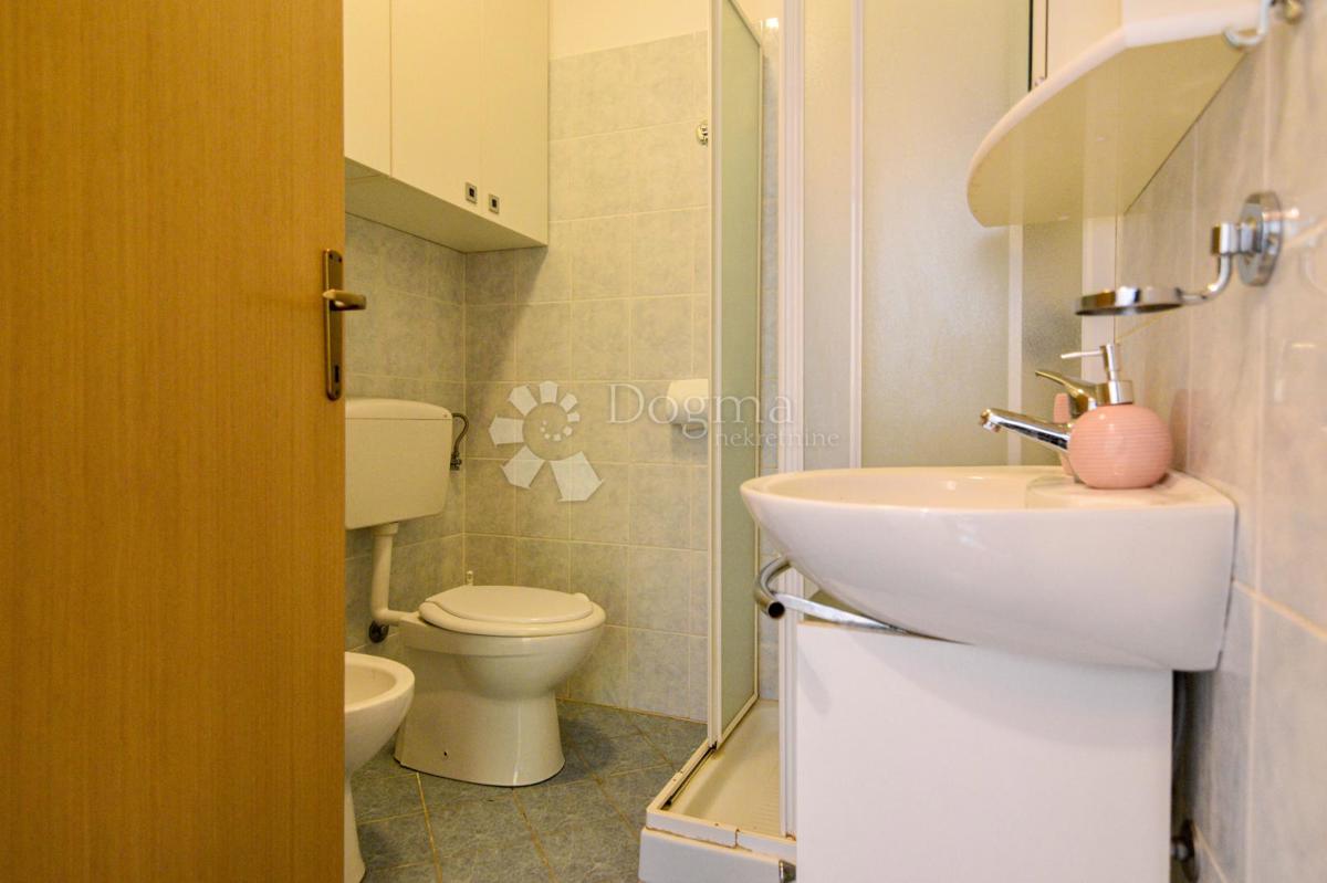 Stanovanje Novigrad, 42m2