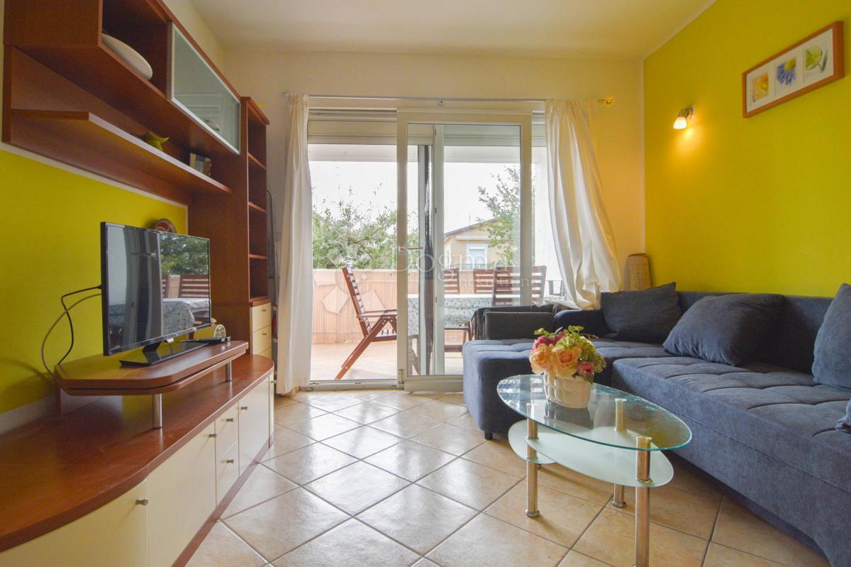 Stanovanje Novigrad, 42m2