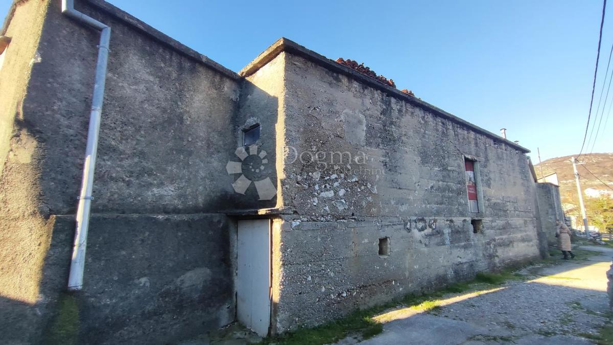 Hiša Jelenje, 226m2