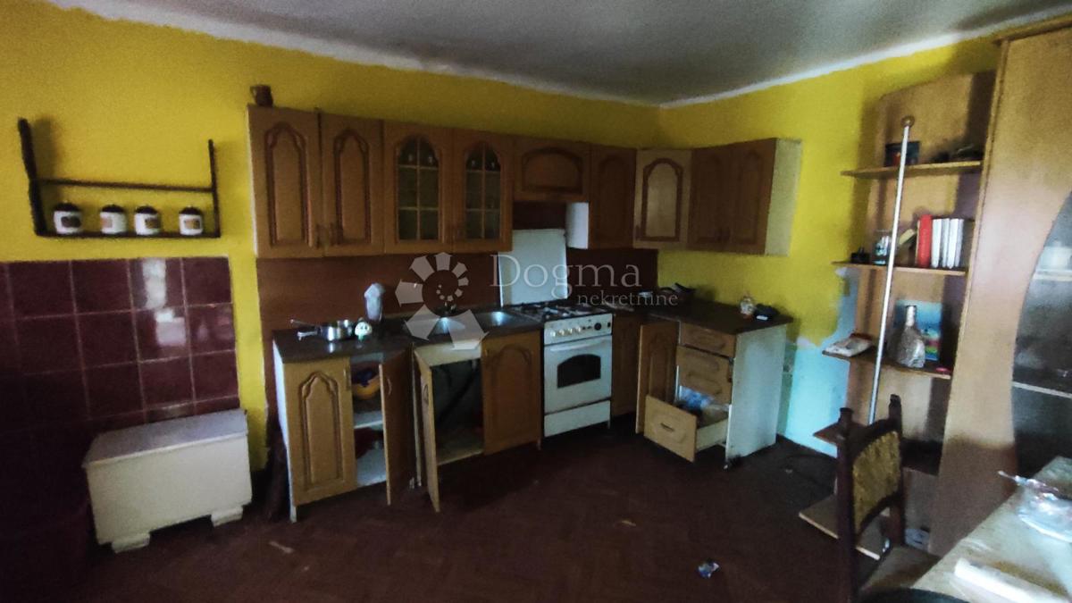 Hiša Jelenje, 226m2