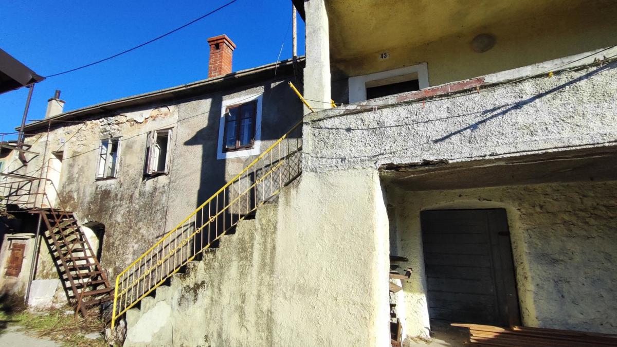 Hiša Jelenje, 226m2