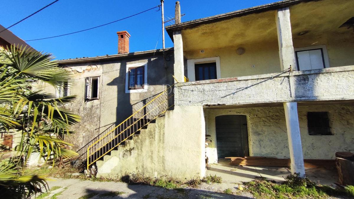 Hiša Jelenje, 226m2