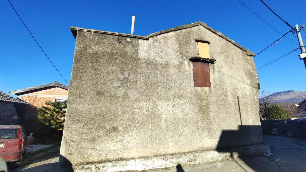 Hiša Jelenje, 226m2