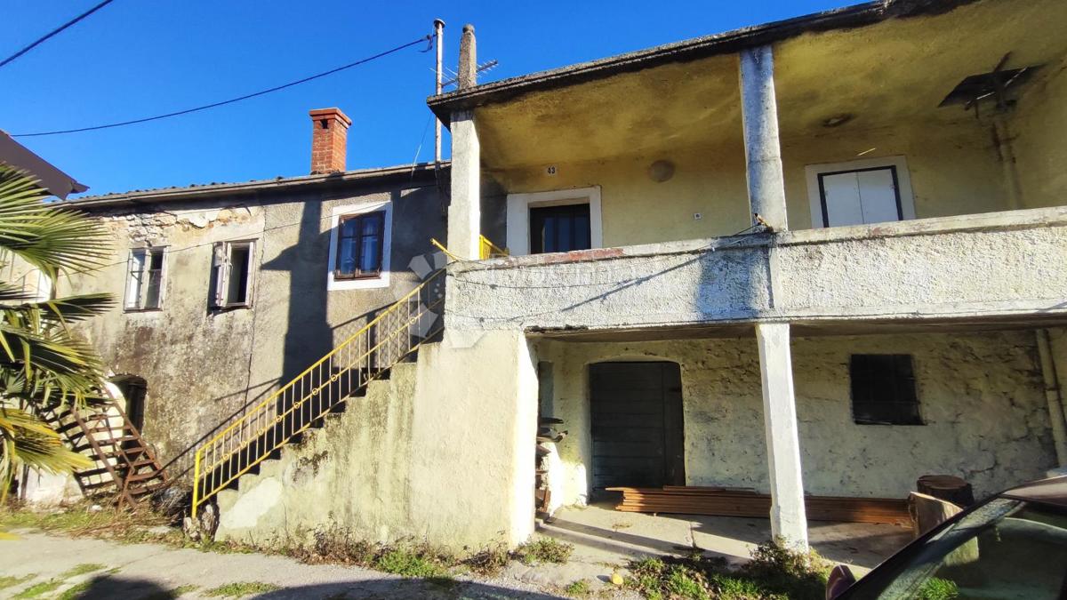 Hiša Jelenje, 226m2