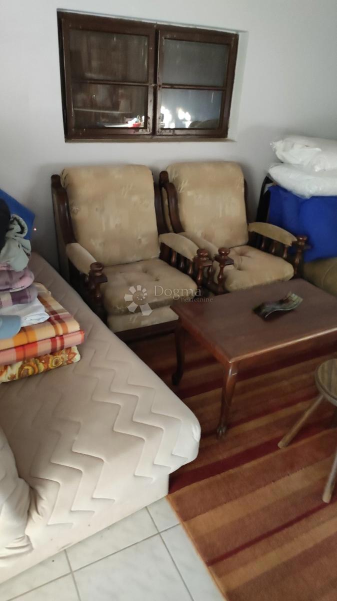 Hiša Ladimirevci, Valpovo, 42m2