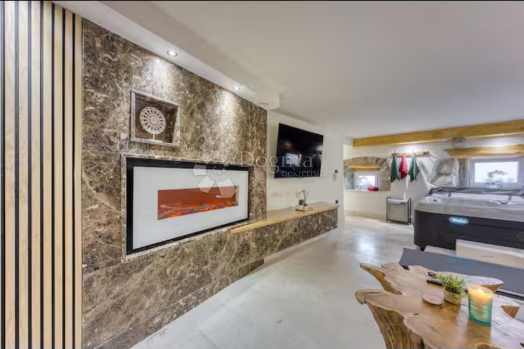 Hiša Fužine, 180m2