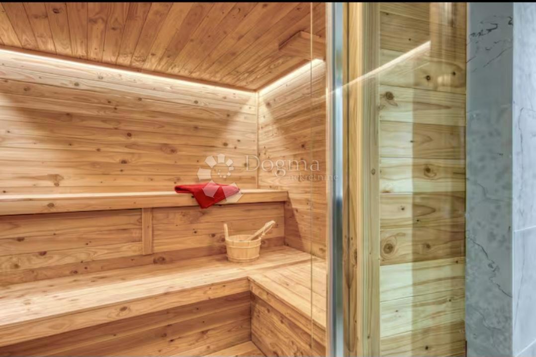 Hiša Fužine, 180m2