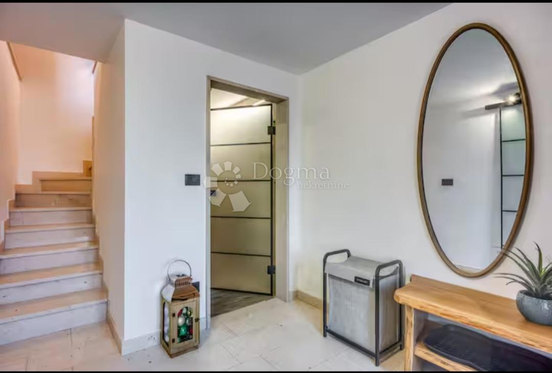 Hiša Fužine, 180m2