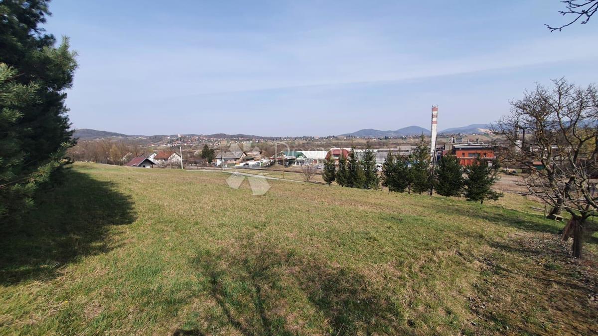 Zazidljivo zemljišče Novi Marof, 2.059m2