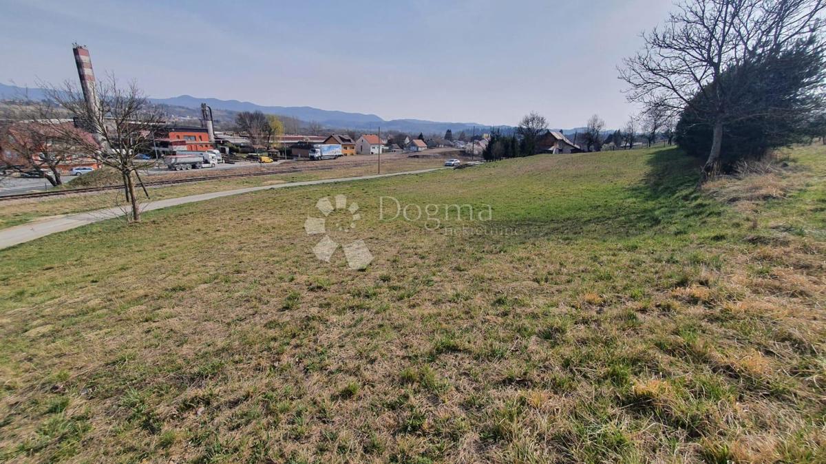 Zazidljivo zemljišče Novi Marof, 2.059m2