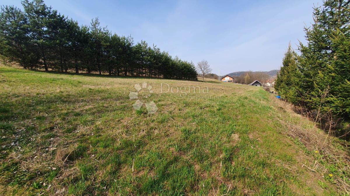 Zazidljivo zemljišče Novi Marof, 2.059m2